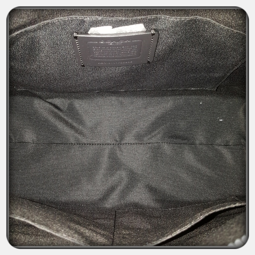 NWT Woman's Black And Grey Coach Tote - Picture 6 of 8